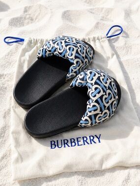 Burberry Monogram Puffer Slides – Size EU 37 – Like New